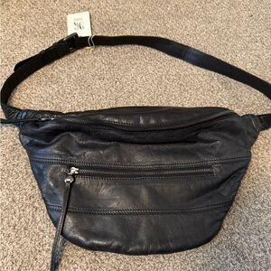 Hobo crossbody bag